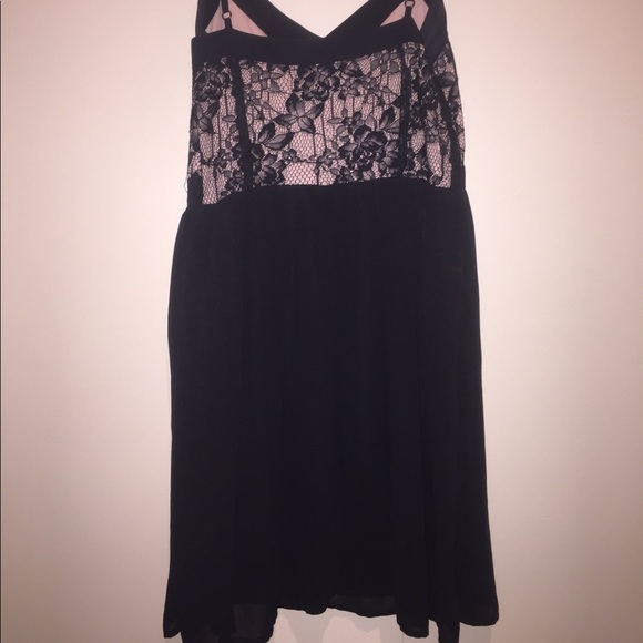 Forever 21 little black dress - Picture 2 of 3